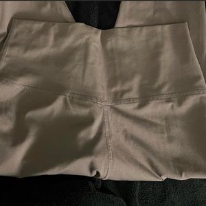 Unworn leggings dri fit